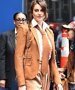 Filename=SWBR003.jpg
Filesize=830KiB
Dimensions=2400x3600
Date added=Apr 18, 2023 SWBR003.jpg